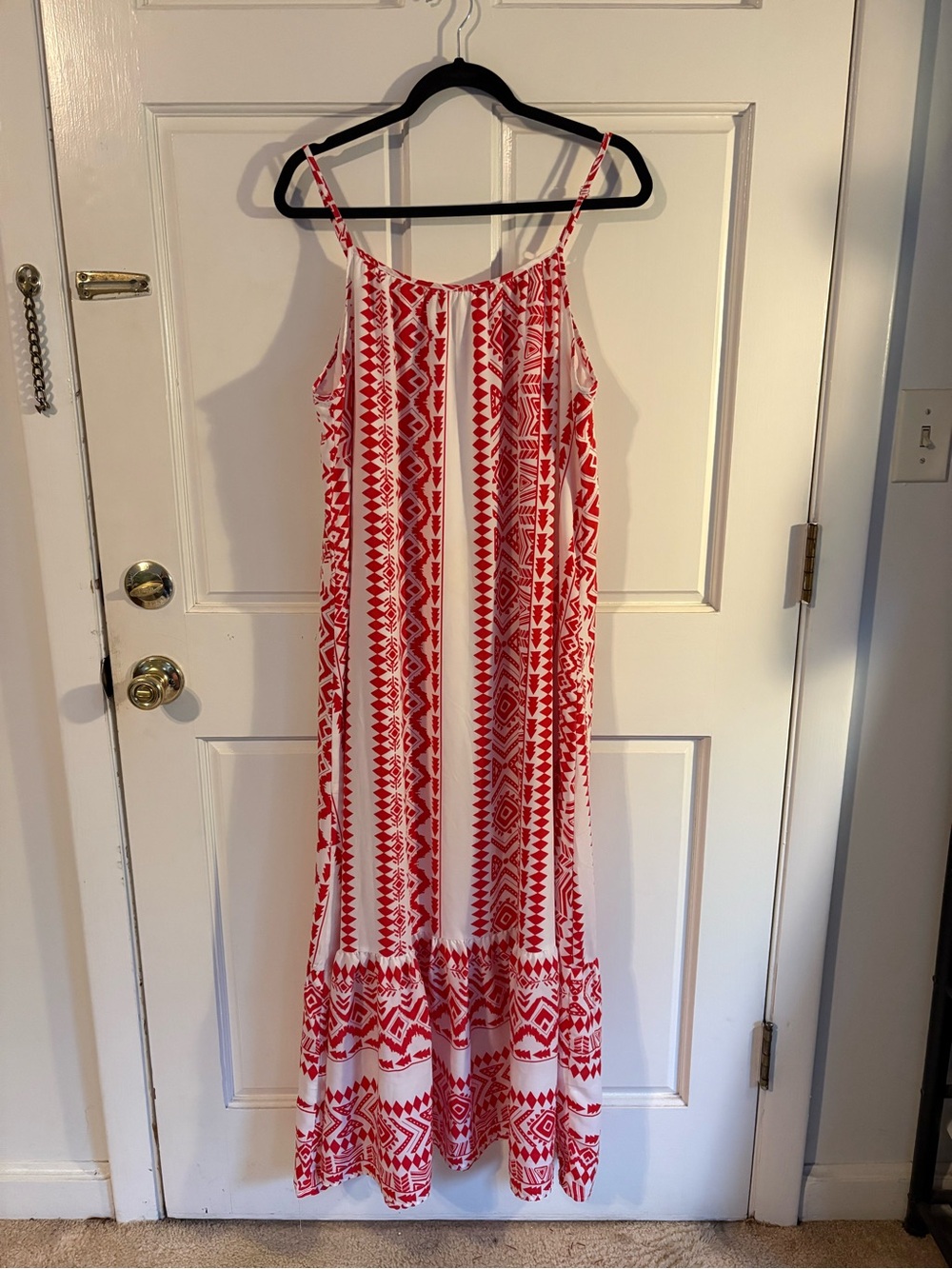 Red and White Sleeveless Maxi Dress - Spaghetti Strap Summer Style - Picture 6 of 9